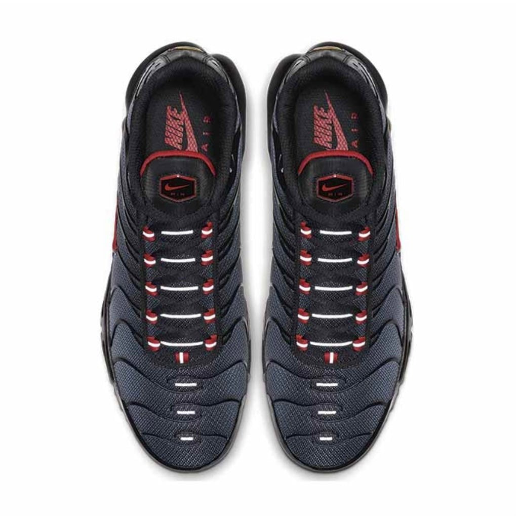 Nike Air Max Plus ‘’ Black Gradient Red Hombre ‘’