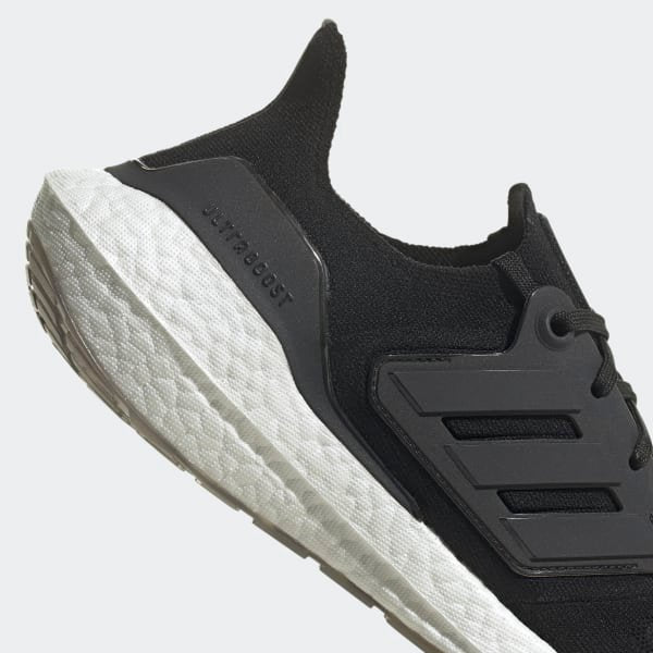 Adidas Ultraboost 2021 - ‘’ Black & White ‘’